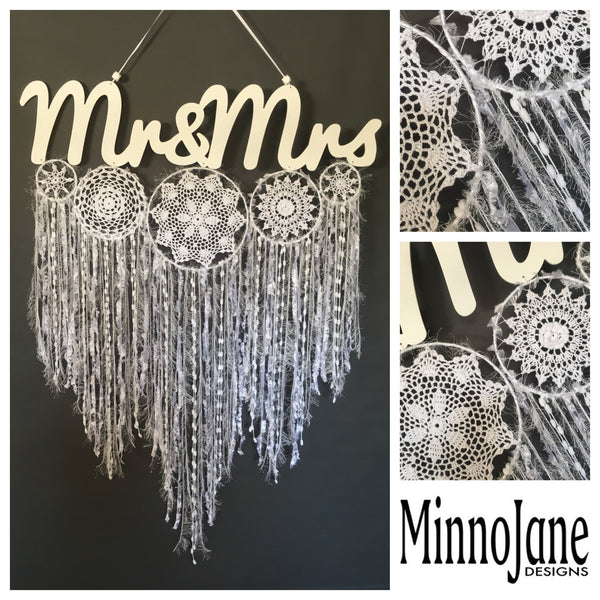 Mr & Mrs Doily Cluster Word Hanging